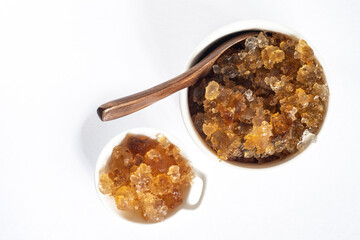 A bowl of soaked peach gum