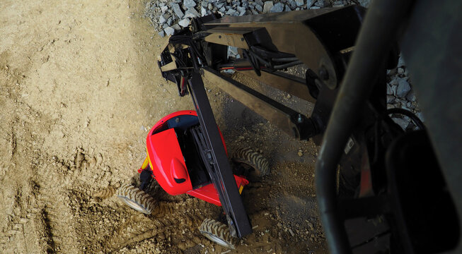 Articulated Telescopic Work Platform, Red Construction Machine, Car, Clay, View From Above