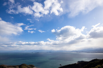 Fototapeta na wymiar 大島亀老山から見た瀬戸内海　燧灘（ひうちなだ）