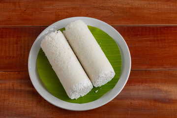 Puttu_white plate_wooden BG