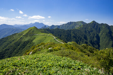 瓶ヶ森林道（町道瓶ヶ森線／高知県いの町と愛媛県西条市）