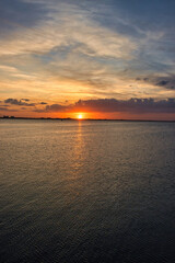 Obraz premium Sunset on a pier in Indialantic Florida on the Indian river
