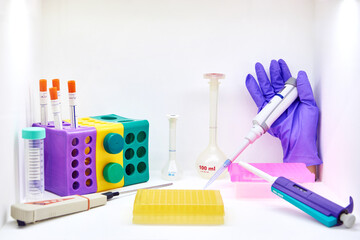 Automatic pipettes, plastic tubes and flasks laboratory