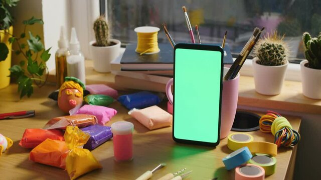 Smartphone with green screen, online education
