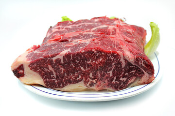 pieza de carne de solomillo te ternera en crudo