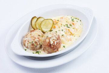 meatballs with mashed potato