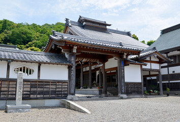 Fototapeta premium 清凉寺 山門 滋賀県彦根市
