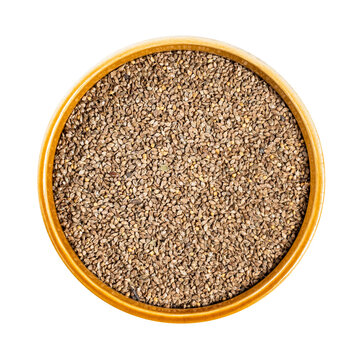 unhulled barnyard millet seeds in bowl cutout