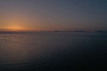 Obraz premium Salida de sol en pto Alcudia. drone view. mallorca Spain best sandy beaches . Sunrisevibes