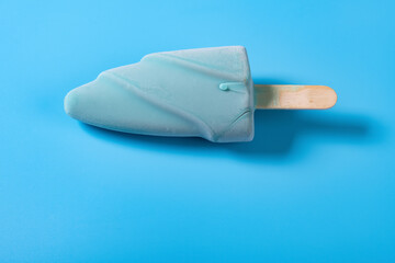 top view fresh chocolate outer with coffee inside popsicle on a blue background