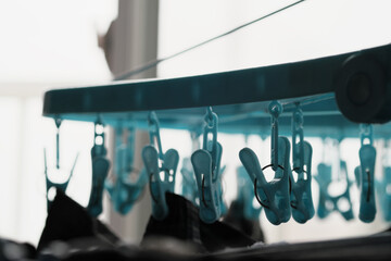 梅雨の時期の洗濯物のイメージ