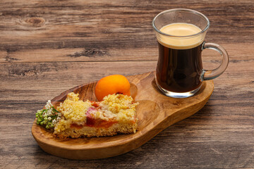 Crust pie with apricot served coffee