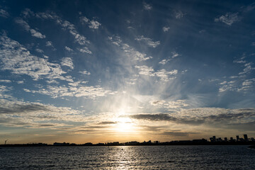 東京湾の夕暮れ