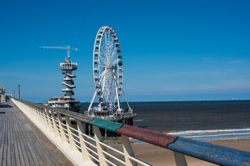 Ferris wheel near the sea