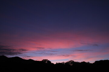 キャンプ場の朝焼け