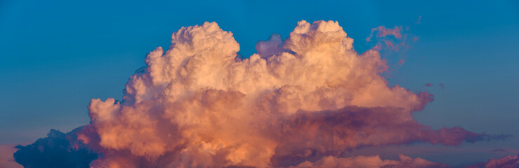 sky cloud blue background panorama, beautiful white, bright weather light simmer
