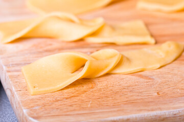 Preparing and making homemade fawors