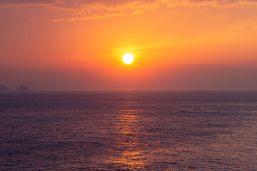 海の夕陽