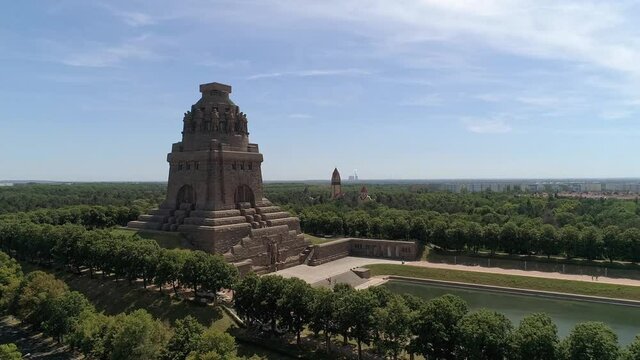 Flight along the Monument to the Battle of the Nations. This monument and museum is located in Leipzig.