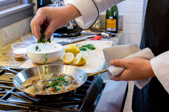Clams and pasta 