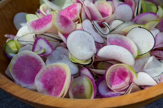 Bowl of sliced radishes 