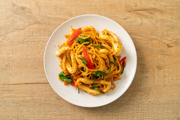 stir-fried spaghetti with salted egg and squid