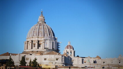 Fototapeta na wymiar St. Peter's Square at dawn in the Vatican City.