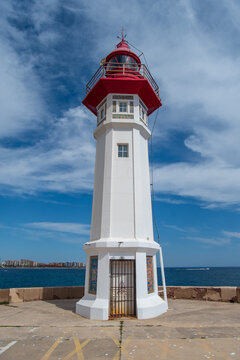 Faro puerto de Almer&iacute;a