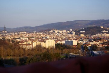 vue sur la ville de Saint-Etienne depuis la colline de Côte Chaude 