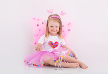 Obraz na płótnie Canvas little girl dressed as a fairy princess