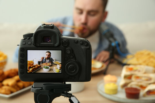 Mukbang Bilder – Durchsuchen 443 Archivfotos, Vektorgrafiken und Videos ...