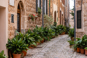 typical street, Fornalutx, Soller valley route, Mallorca, Balearic Islands, Spain