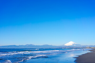Obraz premium 【神奈川県 江ノ島】湘南の海と富士山