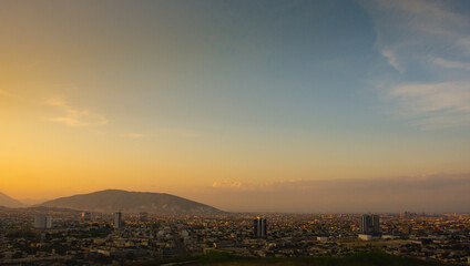 Obraz premium Monterrey, México. 05-26-2021. View of the City of Monterrey at Sunset