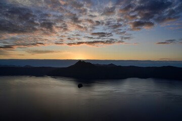 夜明け直前の摩周湖の情景＠北海道