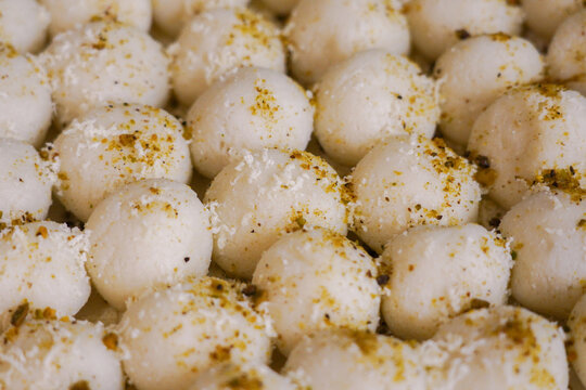 Indian Dessert Dry Rasgulla