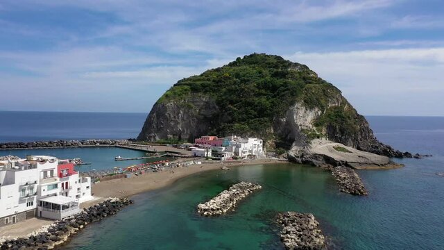 Sant Angelo, Isola d'Ischia, Napoli, Italia.
Vista aerea del borgo di Sant'Angelo d'Ischia, isola del golfo di Napoli 
