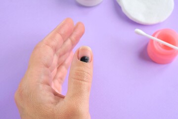 hand with brush