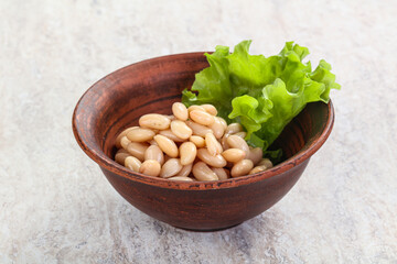 White canned beans for vegan suisine