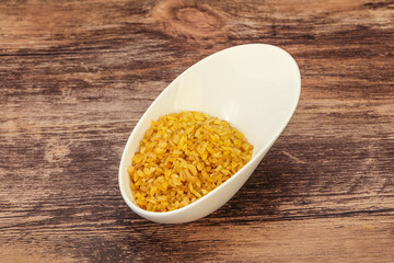 Vegetarian cuisine - dry bulgur for cooking
