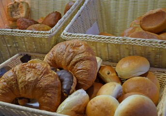 Frisches Brot und Brötchen