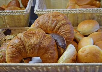 Frisches Brot und Brötchen