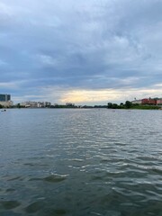 Obraz premium river and sky