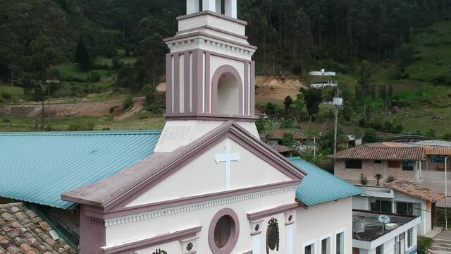 Vista a&eacute;rea de algunas Monta&ntilde;as de Ecuador en la ciudad de Ibarra