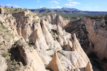 Fototapeta na wymiar Kasha-Katuwe Tent Rocks National Monument in New Mexico, USA