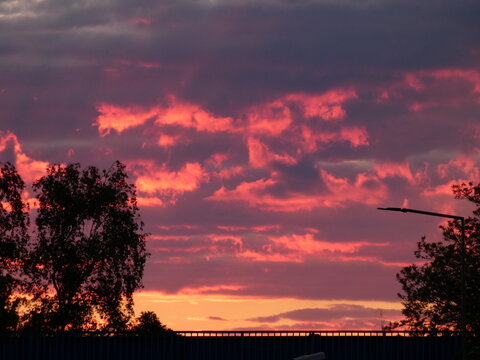 roter Sonnenuntergangshimmel