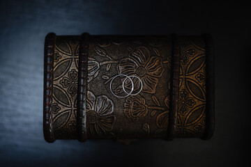 leather cover with rings