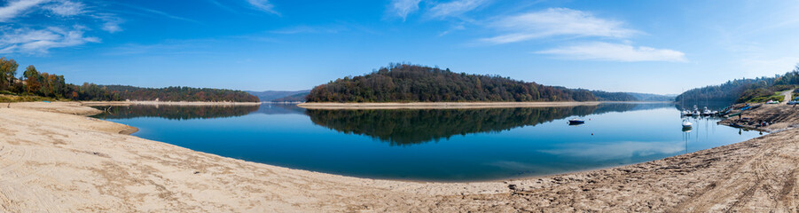 Obraz premium View of the Solińskie Lake surface from Olchowce. Bieszczady Mountains.