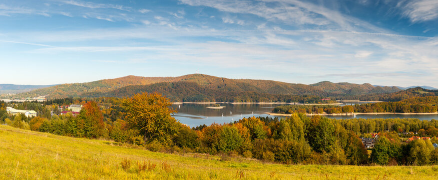 A view of Lake Solińskie from the viewpoint in Polańczyk. Polanczyk, Bieszczady Mountains.