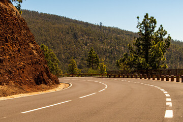 Carretera en la isla de Tenerife